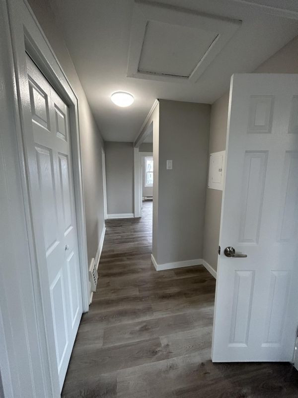 Spacious Three-Bedroom Apartment - 192 Saint George Street, Unit in Long Term Rentals in Sudbury - Image 4