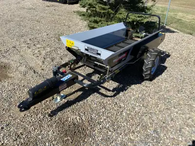 GROUND DRIVE MX Manure Spreaders offer simplicity and reliability for applications where a PTO doesn...