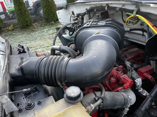 2011 Ford F750 18 Foot Cummins Manual Flatdeck in Heavy Trucks in Winnipeg - Image 29