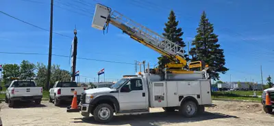 Everything is in working order! Working Boom & Bucket and Working Generator! Call 416-648-0721 - ONE...