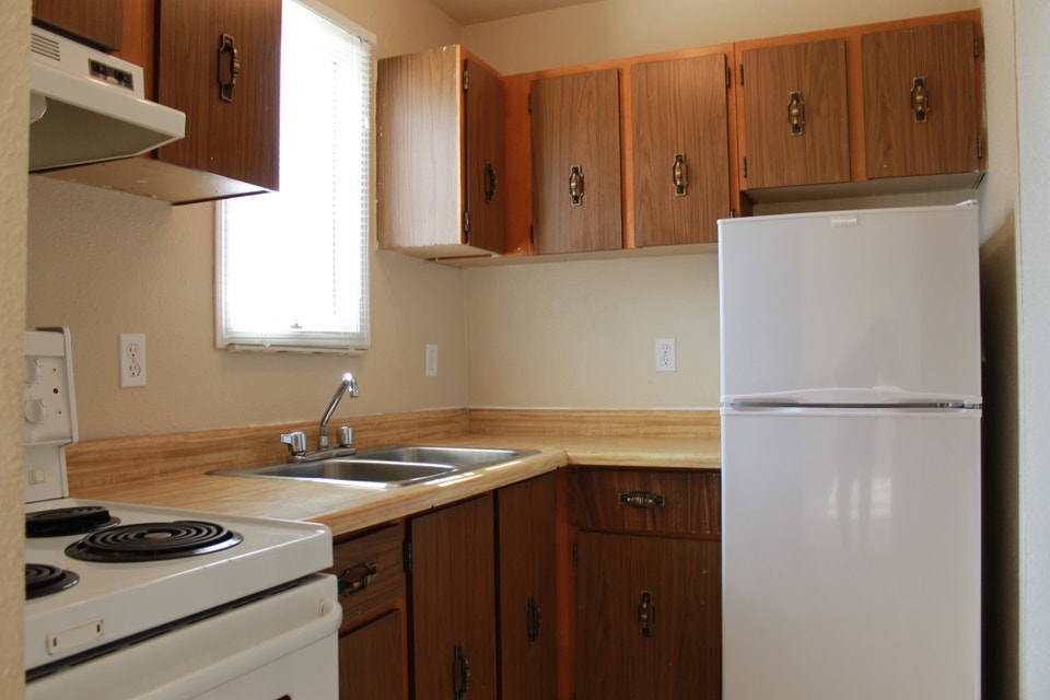 Willowbrook Townhomes - 2 Bedroom 1 Bath Townhouse Apartment for 2