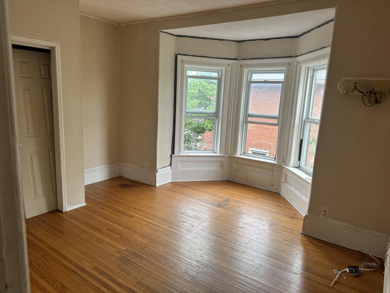 Unique two bedroom apartment Long Term Rentals Trenton Kijiji