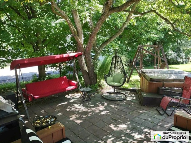 $299,000 - 2 Storey for sale in St-Isidore — photo 2