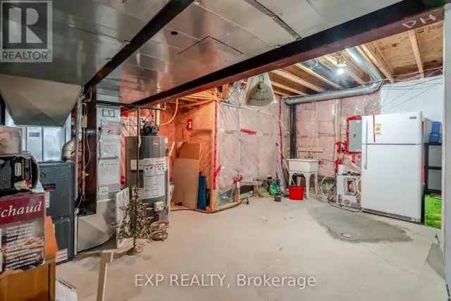 1049 FIELDFAIR WAY Ottawa, Ontario in Houses for Sale in Ottawa - Image 40