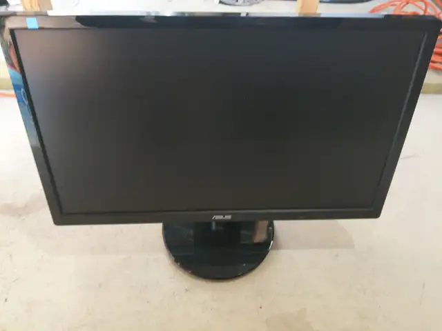 Asus 21.5 Monitor in Monitors in Calgary - Image 2