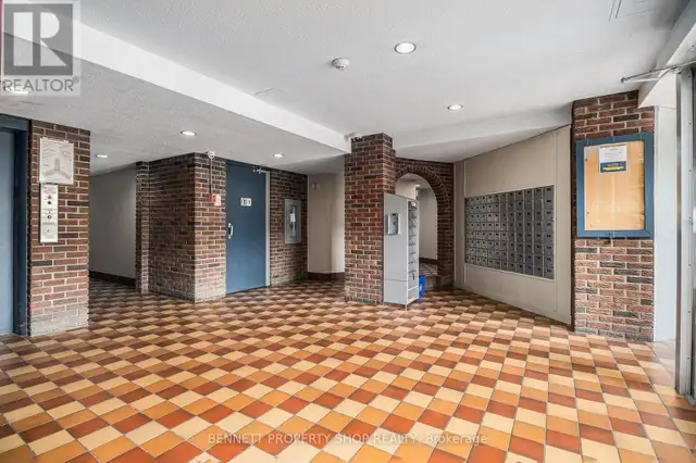 206 - 2041 ARROWSMITH DRIVE Ottawa, Ontario62864380022273122