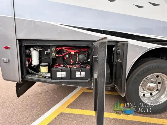 2024 Entegra Coach Anthem 44D 450 h.p. / 1250 ft-Lbs of Torque in RVs & Motorhomes in Moncton - Image 69
