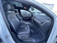 2013 Q7 TDI 3.0-liter turbocharged diesel V6 engine that produces 240 horsepower and a robust 406 lb... (image 8)