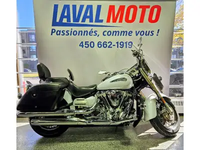 Laval Moto 2010 Yamaha ROAD STAR ( 1700 ) 2010 Yamaha ROAD STAR ( 1700 ) 5 vitesses, 2 cylindres, Es...