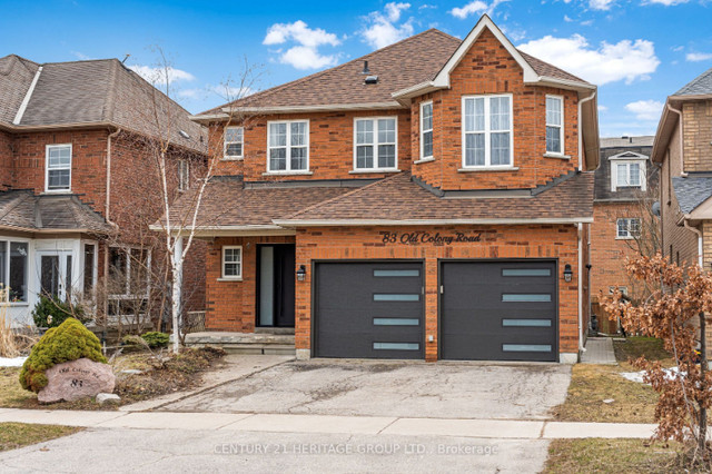 A 5 Bdrm 4 Bth Yonge St & Old Colony Rd in Houses for Sale in Markham / York Region