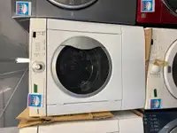 C17- Sécheuse Kenmore blanche frontload white dryer