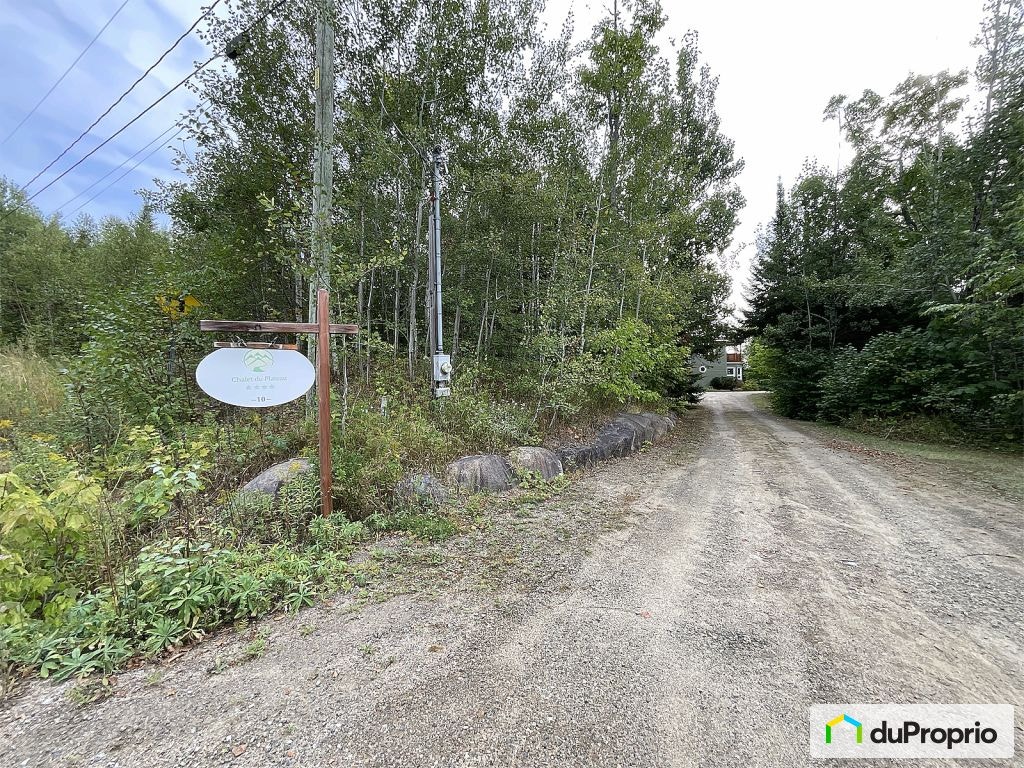 $985,000 - 3 Storey for sale in Petite-Riviere-St-Francois — photo 2