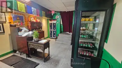 Money-Making, Non-Franchise Restaurant Business For Sale in Sought After and Developing Area of Park...