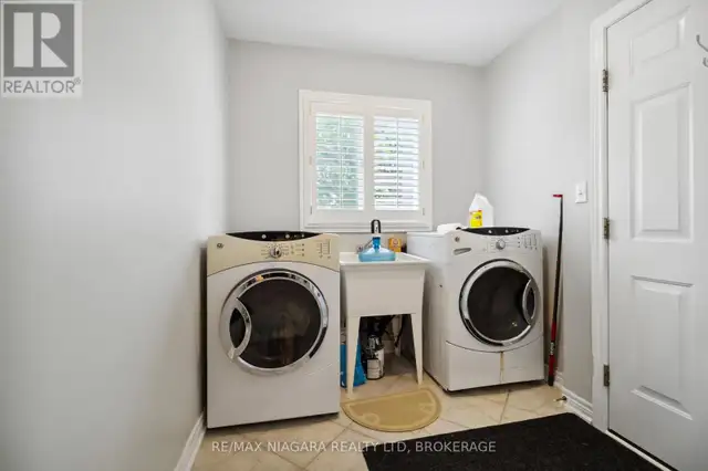 7955 HARVEST CRESCENT Niagara Falls (Ascot), Ontario in Houses for Sale in St. Catharines - Image 21