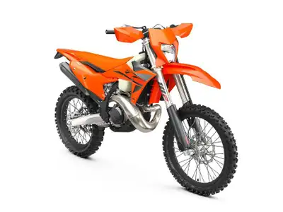 2025 KTM 250 XC-W La KTM 250 XC-W 2025 allie la puissance brute d’un moteur 2 temps à la technologie...