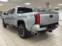 Need a pickup that handles daily work, weekend hauling, and everything in between without asking for... (image 3)