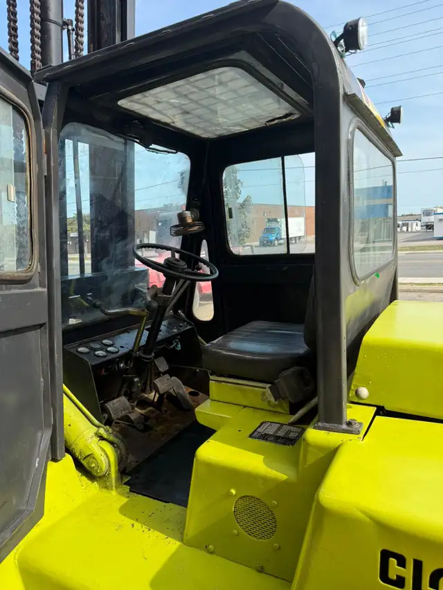 Clark Outdoor Forklift LPG 13000 lbs, refurbished.FORKS INCLUDED in Heavy Equipment in Mississauga / Peel Region - Image 3