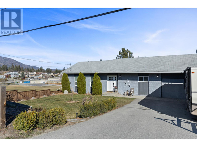 3703 Salloum Road West Kelowna, British Columbia in Houses for Sale in Penticton - Image 3