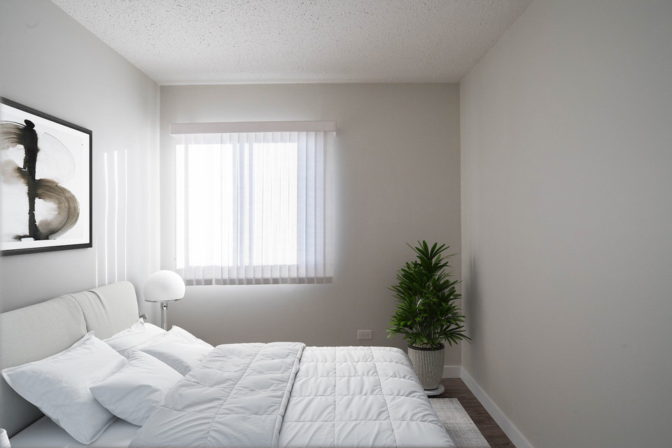 Fort Garry - Two-Bedroom Suites Available 5