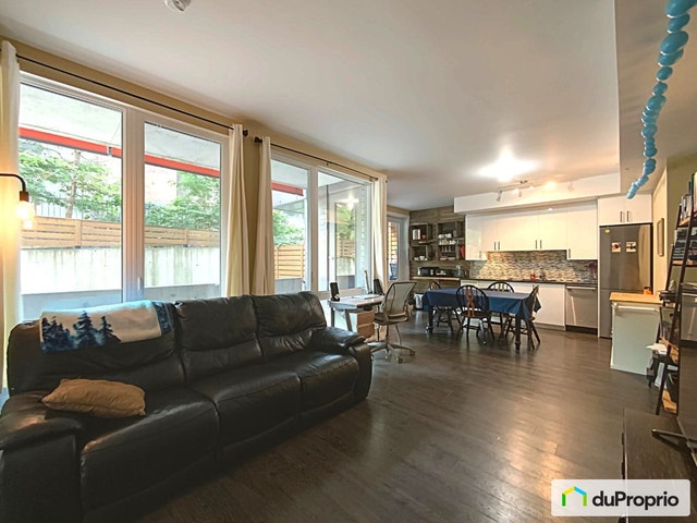 $430,000 - Condominium in Côte-des-Neiges / Notre-Dame-de-Grâce — photo 1