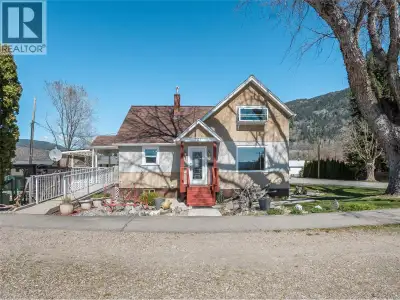 Full of character and charm, this enchanting storey-and-a-half home is located in Castlegar’s downto...