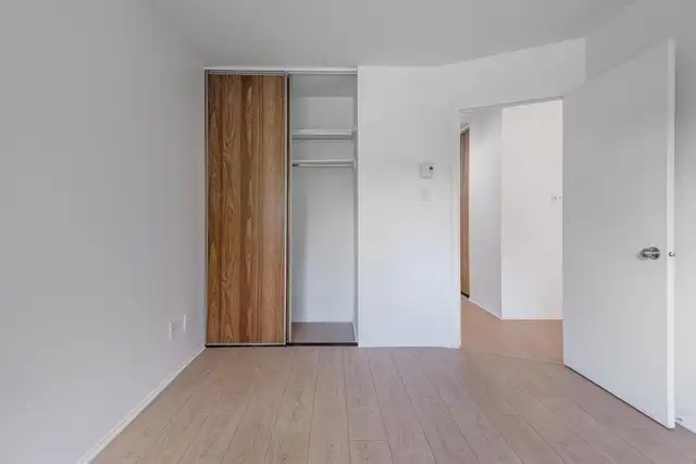 BEAU 3 1/2 Saint-Bruno – Rue paisible – Décembre in Long Term Rentals in Longueuil / South Shore - Image 5