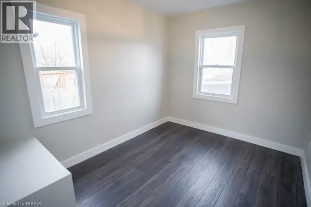 20 PARK Avenue E Brantford, Ontario in Long Term Rentals in Brantford - Image 13