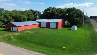 R39//Graysville/Need space? This massive nearly 6,000 sq. ft. shed has you covered whether it s for...