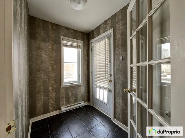 $349,900 - Condominium for sale in Chateauguay — photo 2