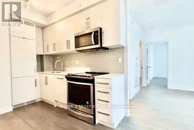 Sun-Filled Two Bedroom Two Bath Condo In The Heart Of North York. Bright Corner Unit With Modern Kit...
