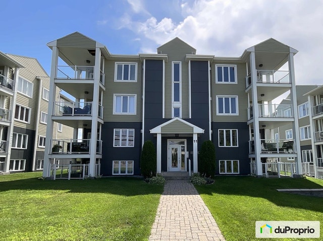 $344,900 - Condominium for sale in St-Jérôme (St-Jérôme) — photo 1