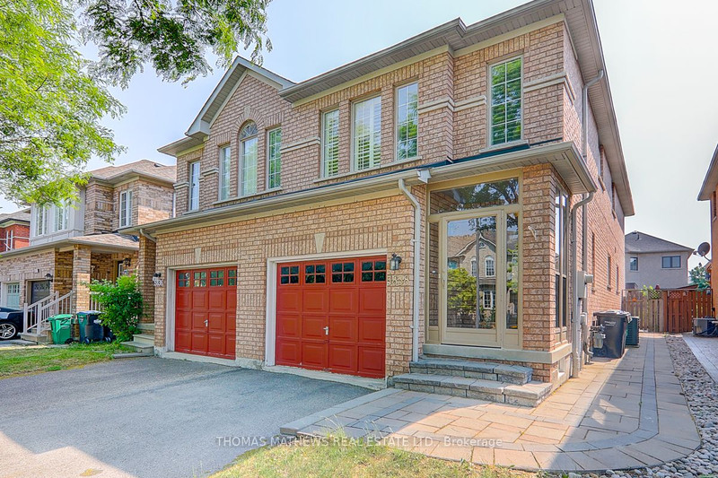 BEAUTIFUL 3 BEDROOM WITH 3 WASHROOM, FOR RENT IN MISSISSAUGA Long