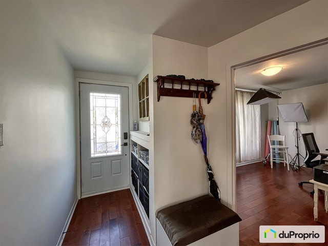 $649,000 - Bungalow for sale in Longueuil (Vieux-Longueuil) — photo 3