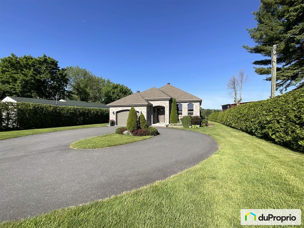 $925,000 - Bungalow for sale in St-Ours — photo 2