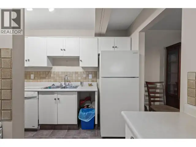 1035 Bernard Avenue Unit# 108 Kelowna, British Columbia in Condos for Sale in Penticton - Image 4