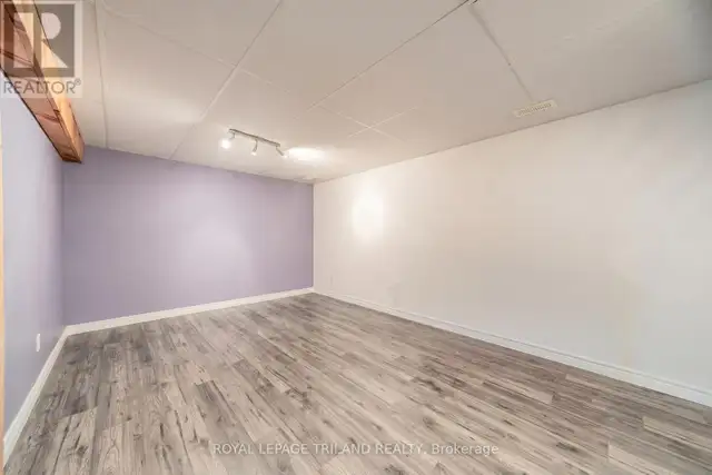 10234 JULIE AVENUE Lambton Shores (Grand Bend), Ontario in Houses for Sale in Grand Bend - Image 36
