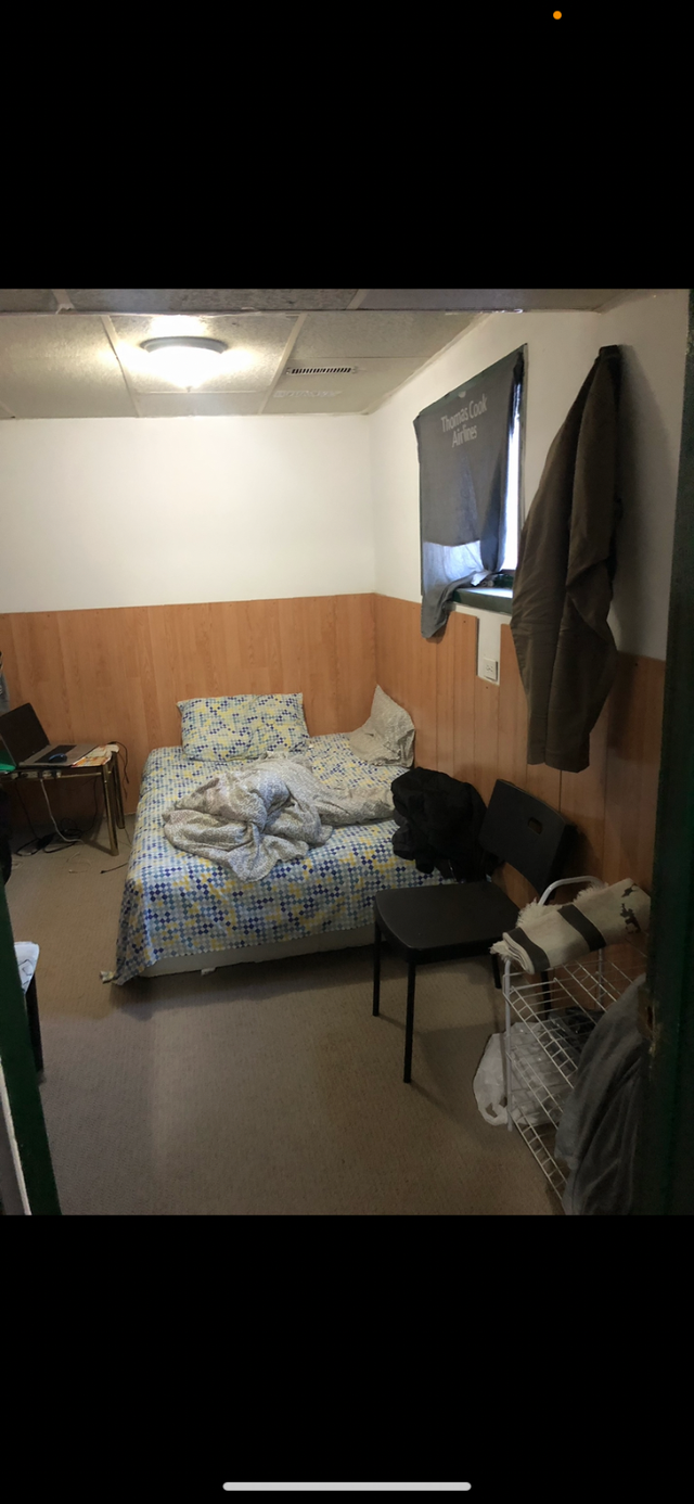 Room for Rent Near Whitehorn LRT Avail Immediately