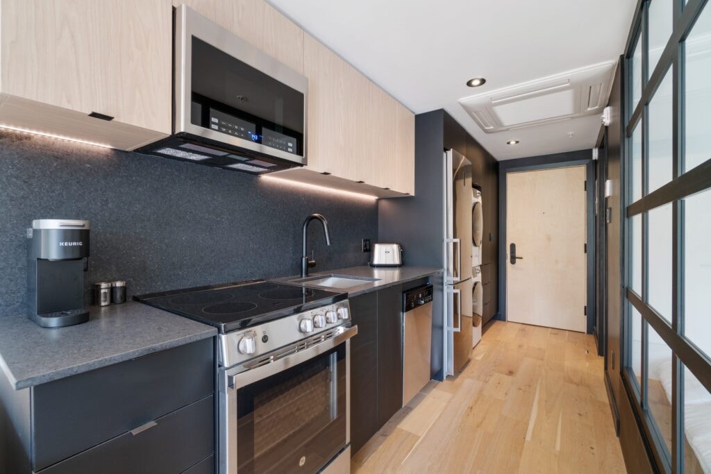 315 Rue Saint-Jean — photo 1