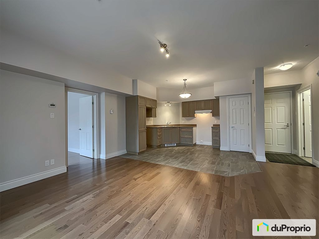 $299,500 - Condominium for sale in Mont-Tremblant (St-Jovite) — photo 1