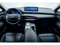 Le Genesis GV70 Select 2023 est un SUV compact de luxe qui incarne l'élégance, le confort et la perf... (image 1)