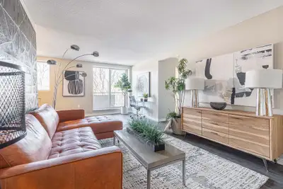 111 Base Line Rd | Woodbury Towers offers newly renovated, bright and spacious suites without sacrif...