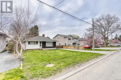 Welcome to 3054 Donald Street - a perfect opportunity for first-time buyers or small families! This...