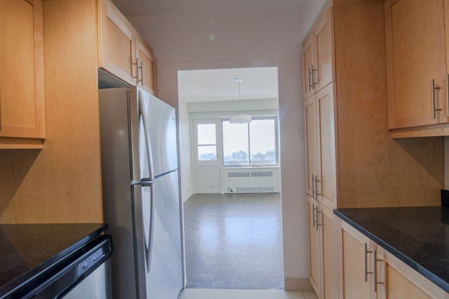 3555 Cote-des-Neiges Road — photo 3
