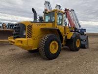 2003 Volvo L110E Wheel Loader Quick Attach 3rd Valve Almost new tires 4.3yd bucket This loader was o... (image 2)
