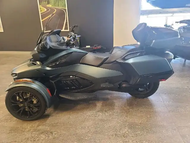 2025 CAN-AM Spyder RT Limited SE6 in Sport Touring in Lanaudière - Image 4