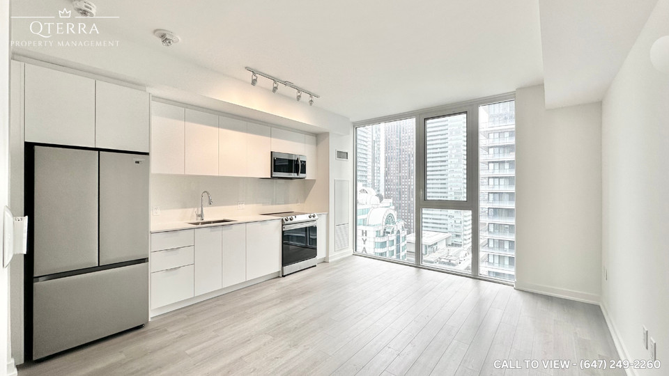 BRAND NEW 1-BEDROOM CONDO WITH LOCKER AND MODERN AMENITIES in Long Term Rentals in City of Toronto