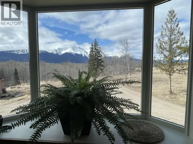 6035 OLD BABINE LAKE ROAD Smithers, British Columbia in Houses for Sale in Smithers - Image 11