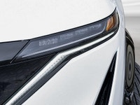 Everest White Pearl Tricoat|Package AB00 w/No Options|Charcoal, Leatherette Seating Surfaces Engine:... (image 8)