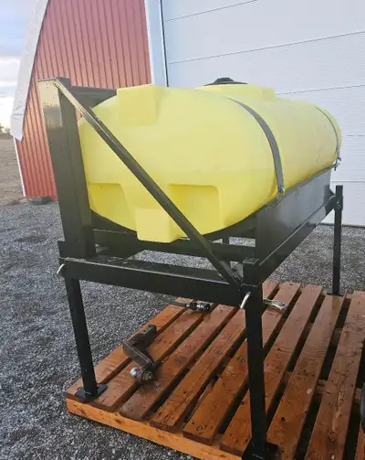 3pt hitch, hyd pymp, 200 gal New/Used : Used Condition : Excellent 2020 Home Made 2020 Home Made Ten...
