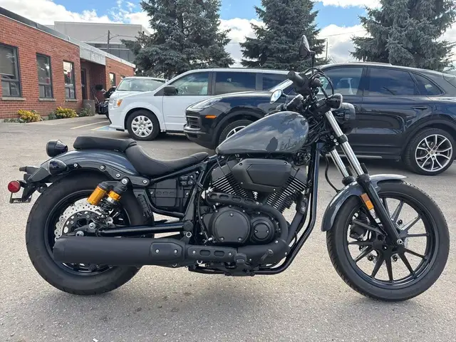 2022 Yamaha Bolt ~ YAMAHA BOLT ~ R-SPEC ~ LOW KMS ~ COOL BIKE ~ in Street, Cruisers & Choppers in City of Toronto - Image 2